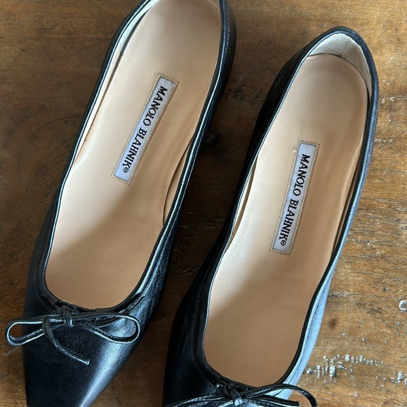 Vintage Manolo Blahnik Ballet Flats with Bows - Picture 2 of 8